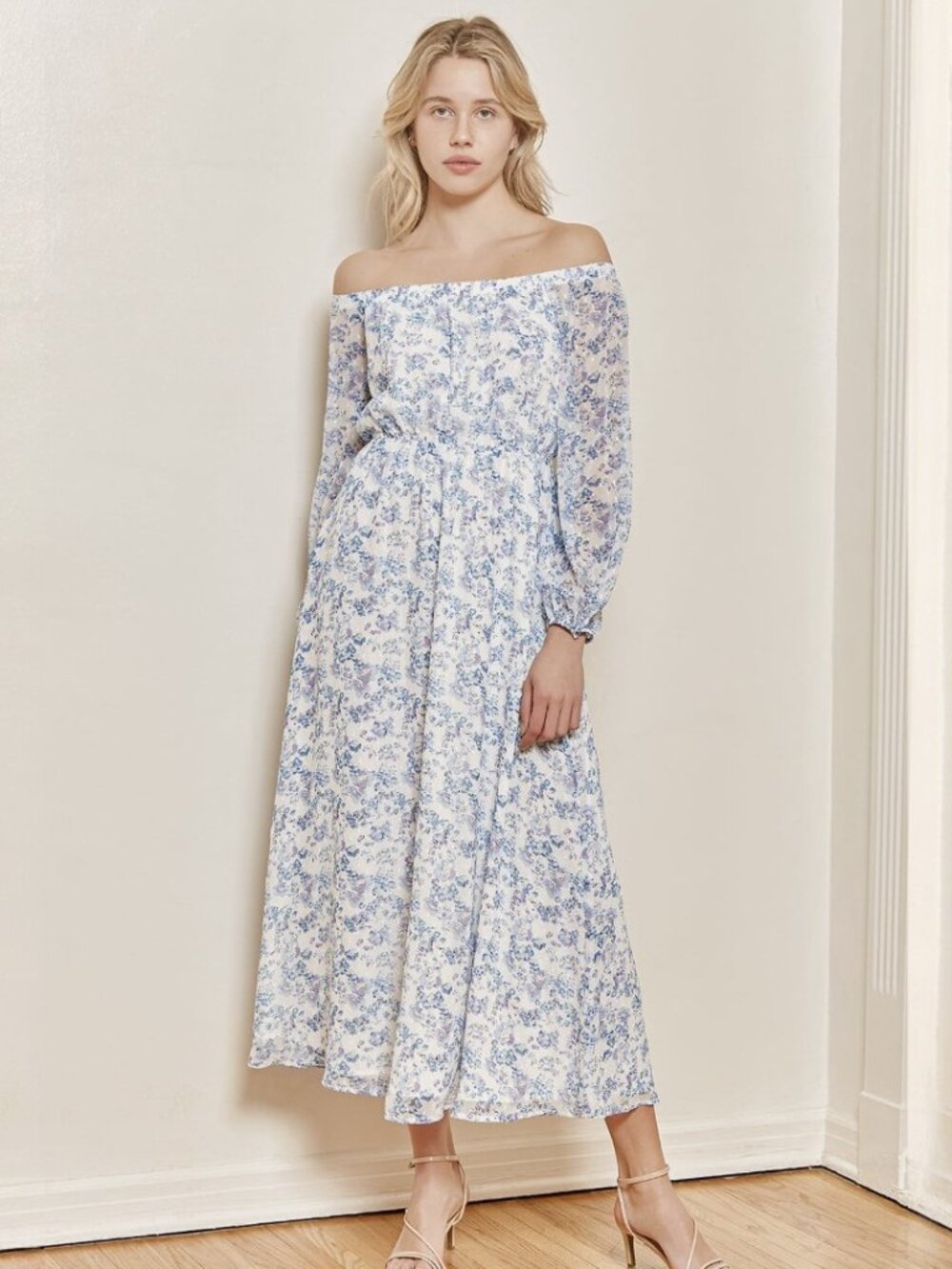 Lulus Love That Blooms Blue Floral Print Off-the-Shoulder Maxi Dress​ NWT